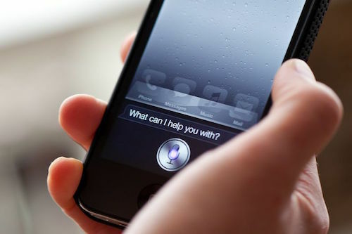 Apple nghe lén các cuộc trò chuyện của người dùng với Siri