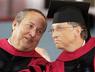 Nguyên chủ tịch ĐH Harvard Lawrence Summers trao đổi với Bill Gates 