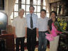 Phó Thủ tướng Nguyễn Thiện Nhân và lãnh đạo Hội đồng chức danh GS Nhà nước tới thăm gia đình GS Ngô Bảo Châu chiều 8/8/2010. (Ảnh: Hồng Hạnh) 