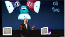Chiếc máy tính iMac được tung ra thị trường vào năm 1998 làm thay đổi tài vận của Apple. Hai năm sau, Steve Jobs được bầu làm giám đốc điều hành. 