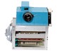 Nguyên mẫu máy ảnh kỹ thuật số Kodak 1975. Kỹ sư Steven Sasson Kodak đã bắt đầu với "một mảnh giấy trắng" với một máy ảnh không có bộ phận chuyển động, chuyển thành định dạng kỹ thuật số. Bức hình đầu tiên của chiếc máy ảnh kỹ thuật số này là tấm hình màu đen và trắng, chụp lần đầu tháng 12/1975. 