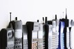 Chiếc điện thoại di động đầu tiên trên thế giới có giá lên tới 3.000 USD và thời lượng pin 20 phút. Ảnh: Business Insider. 