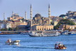 Istanbul, Thổ Nhĩ Kỳ là thành phố duy nhất trên thế giới nằm trên 2 châu lục Á – Âu. 
